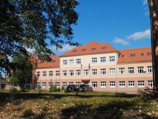Na�a �kola